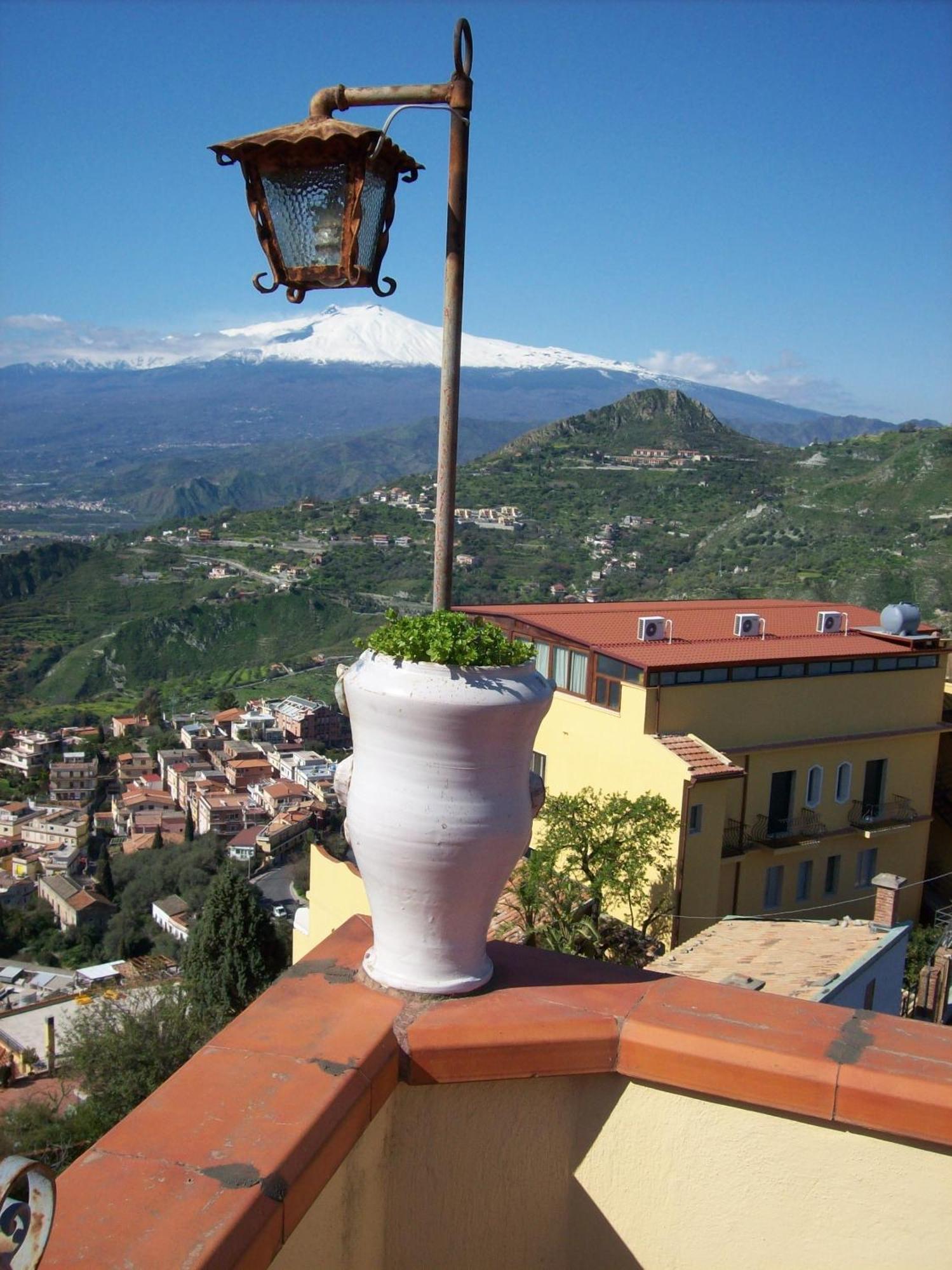 B&B U Palmentu Taormina Exterior foto
