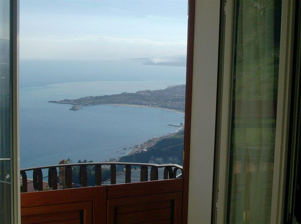 B&B U Palmentu Taormina Exterior foto