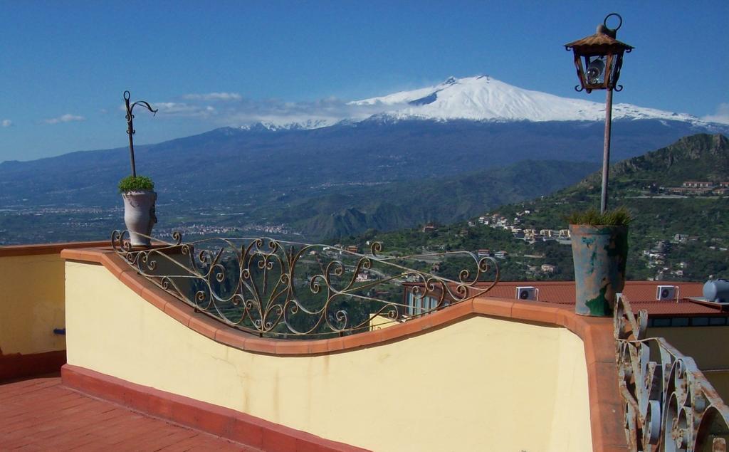 B&B U Palmentu Taormina Exterior foto