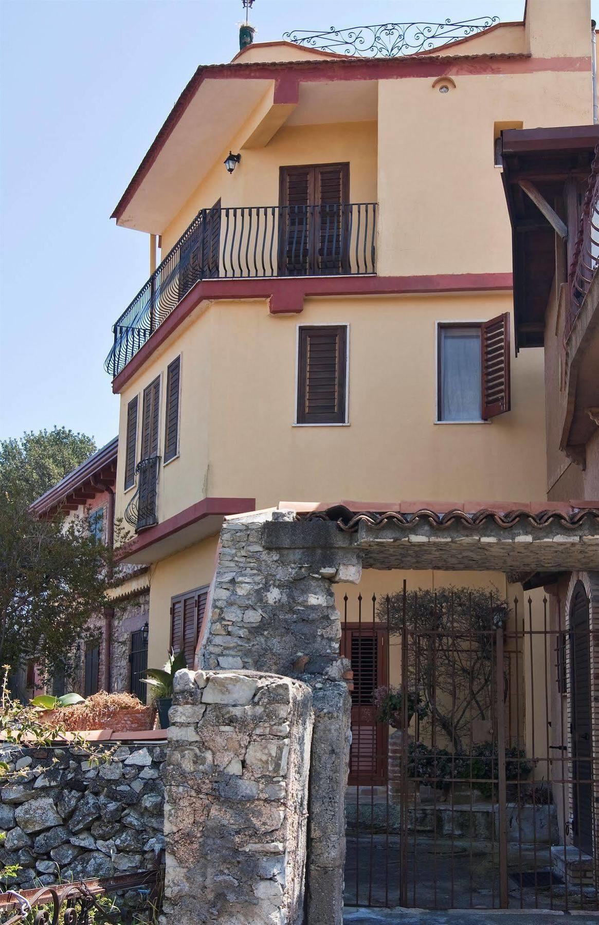 B&B U Palmentu Taormina Exterior foto